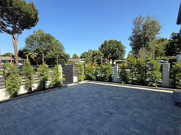 8613 Oakdale Ave — Photo 23