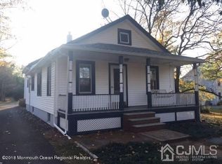 19 Penrose Ln, Piscataway, NJ 08854