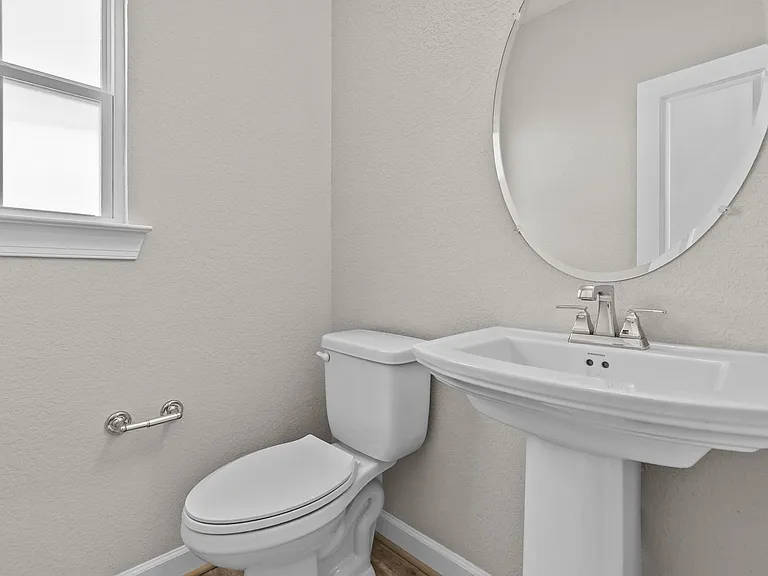 104 S Palm Ave — Photo 32