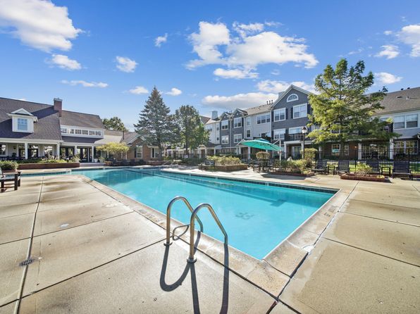 50 Canterfield Pkwy W #1807
