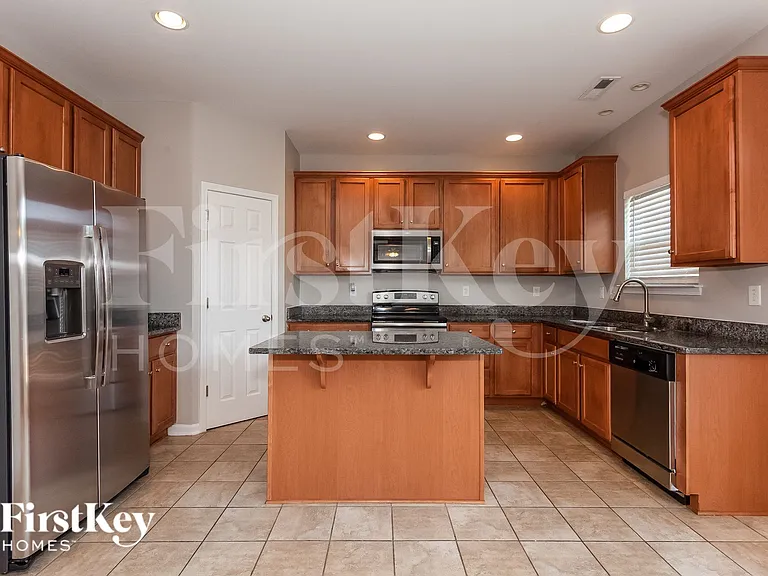 8524 Ridgeline Ln — Photo 5