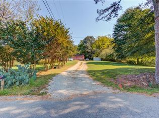 6184 Mitchell St, Flowery Branch, GA 30542