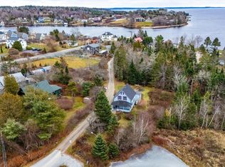 3 Keans Rd, Hubbards, NS B0J1T0