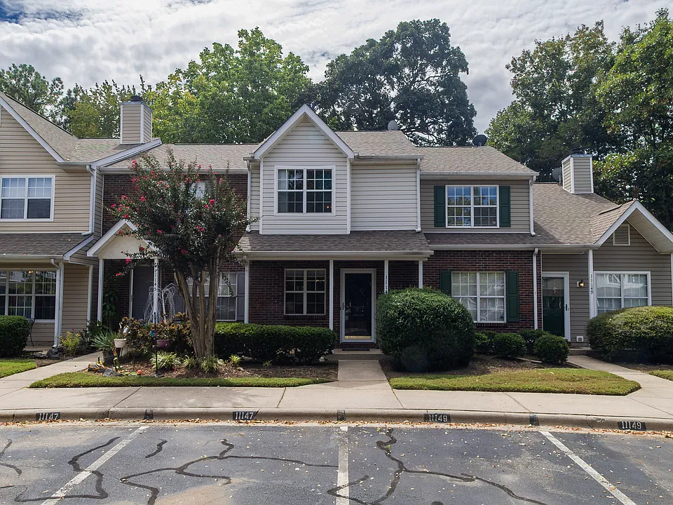 11147 Whitlock Crossing Ct