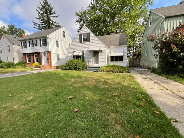 3709 Woodridge Rd, Cleveland Heights, OH 44121