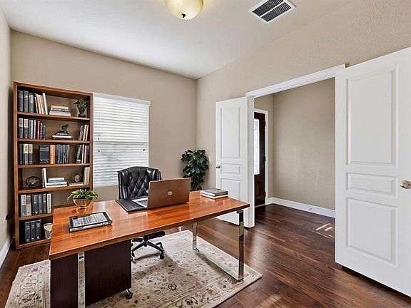 3rd image of 13416 Kearns Dr