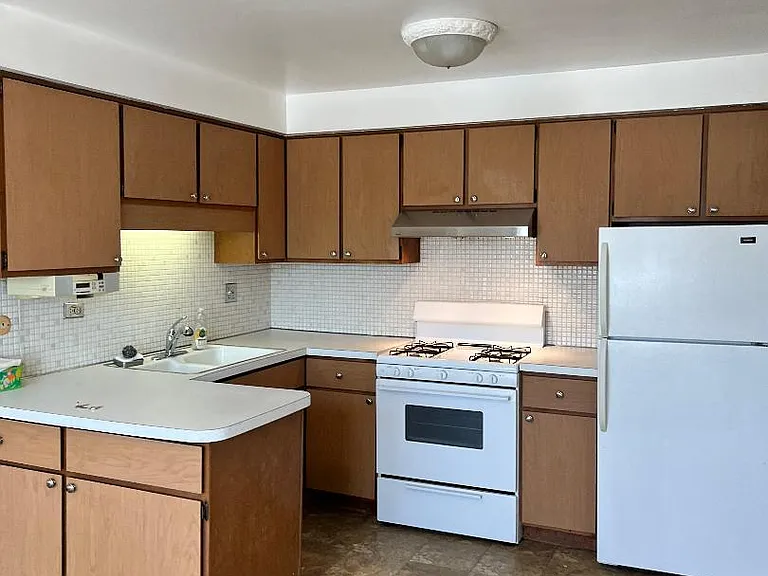 6013 N Damen Ave #5 — Photo 1