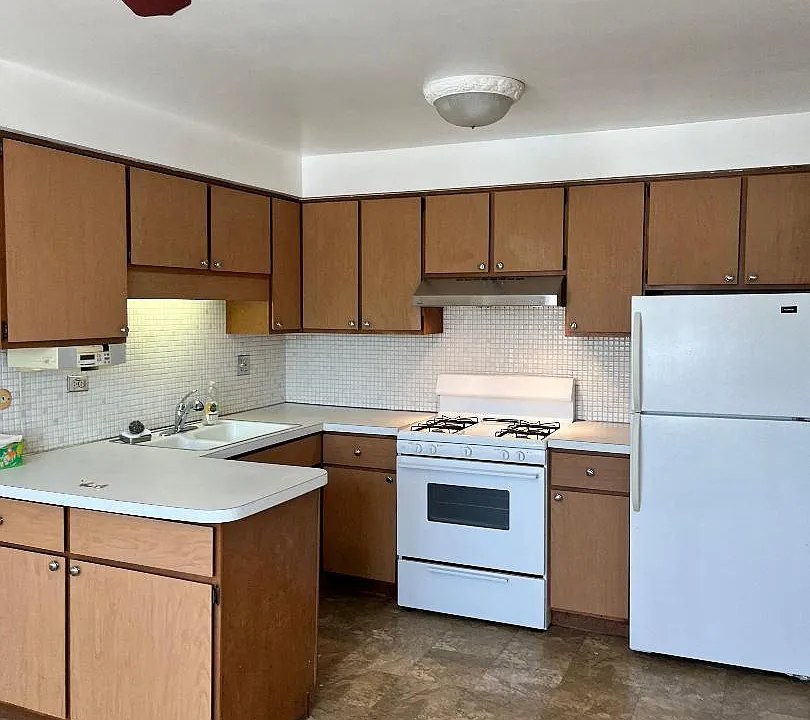 6013 N Damen Ave #5