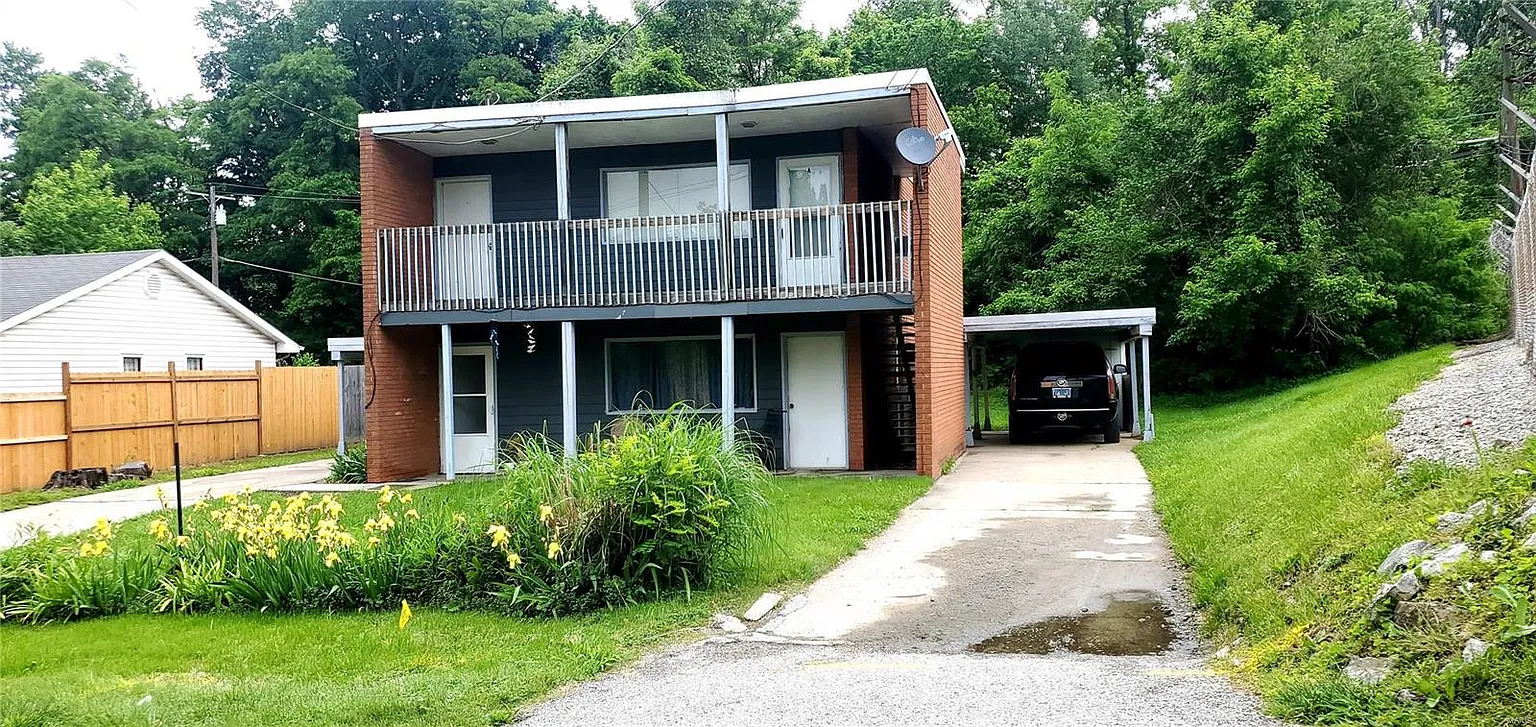 129 Superior Dr photo 1