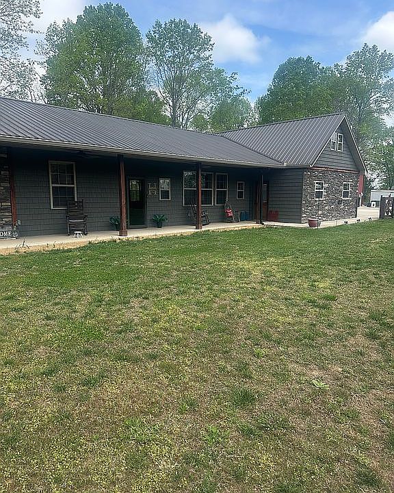 1st image of 335 Winford Dr