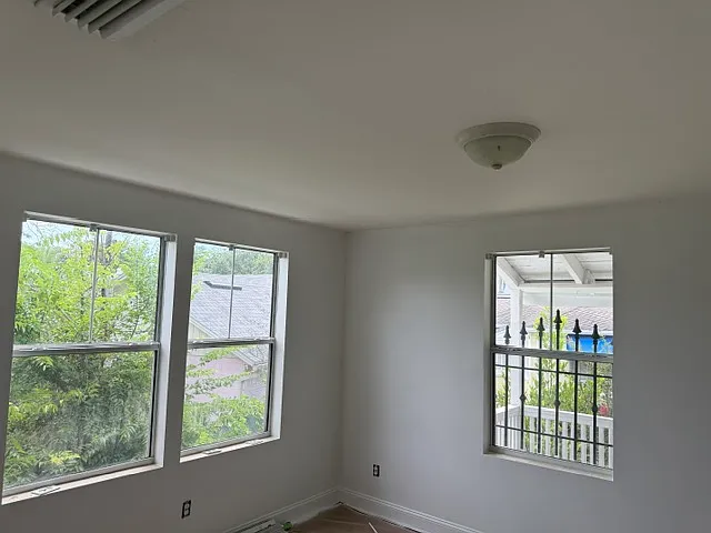 1811 Naldo Ave — Photo 12