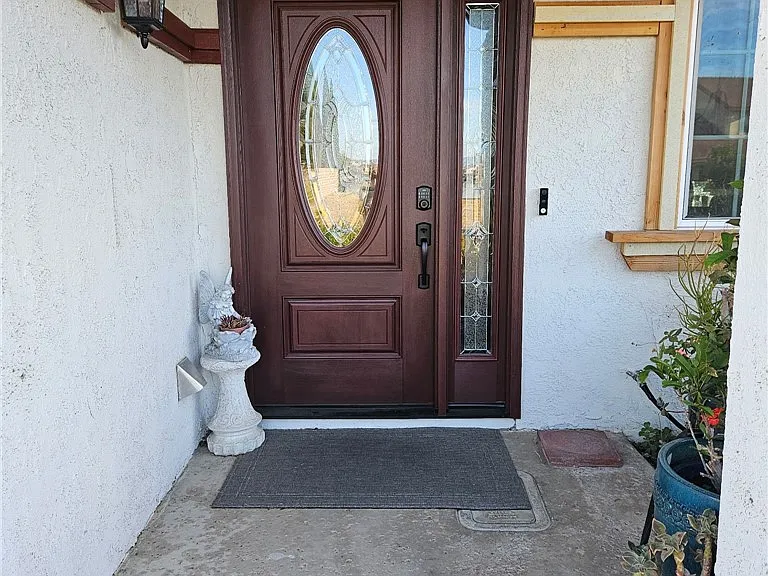 17990 Lakeview Dr — Photo 3
