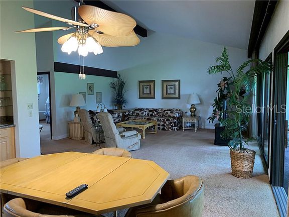 4th image of 110 Canterbury Dr