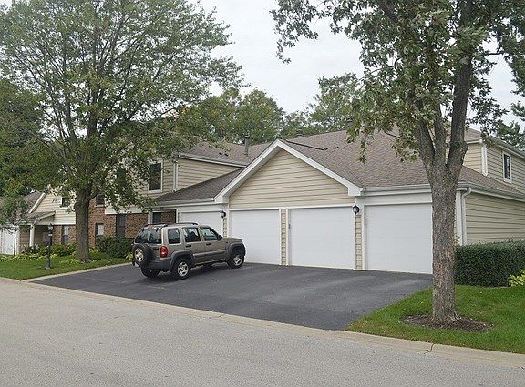 2nd image of 300 Pembridge Ln Unit C2