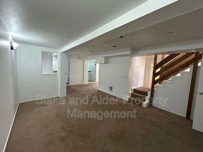 198 NE 157th Ave — Photo 23