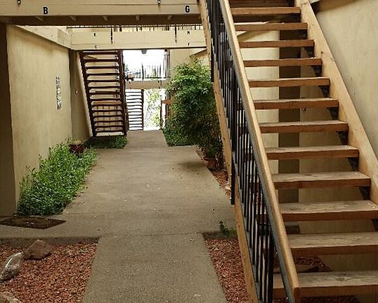 2nd image of 161 Calle Ojo Feliz Unit O