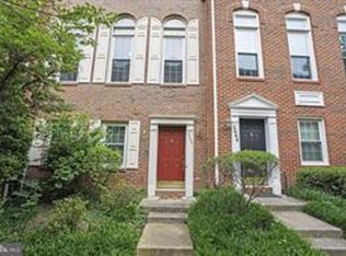 2442 Garnett Dr, Alexandria, VA 22311