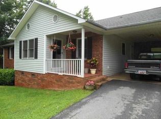 418 S Meadow Dr, Spartanburg, SC 29306