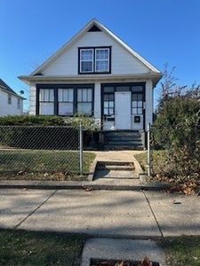 1022 Lenox Ave, North Chicago, IL, 60064