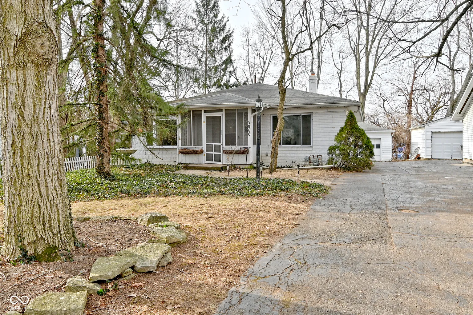 5866 Hillside Ave photo 1