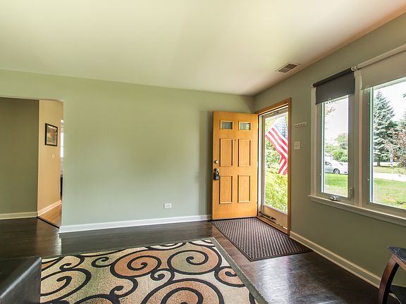 4th image of 333 N Ash Ave