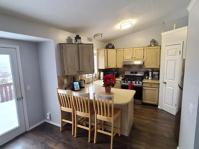 397 E 3550 N — Photo 15