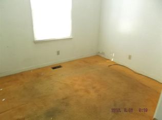 70 Sanders Dr, Hubert, NC 28539