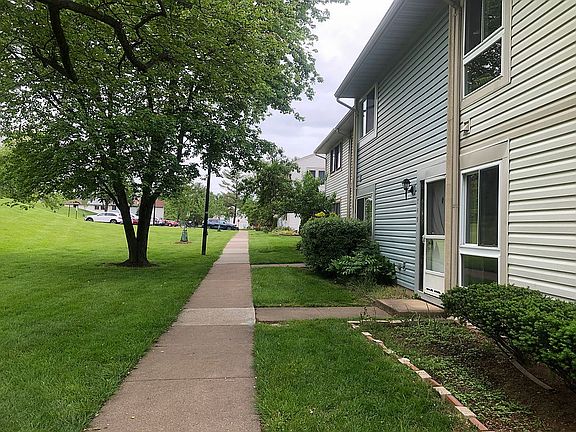 5th image of 747 Cordell Way