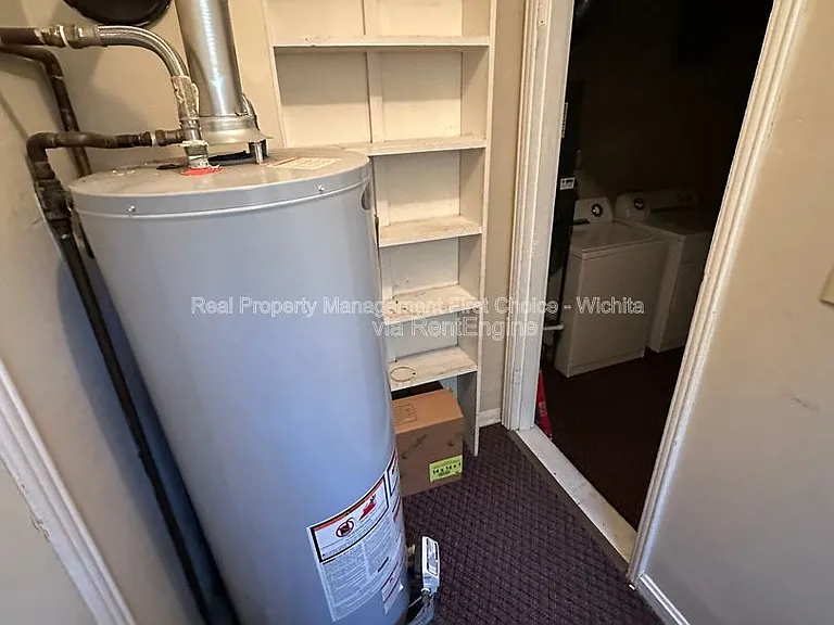 2448 E Aloma St — Photo 14