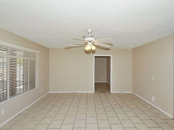 3rd image of 4717 N 47th Dr