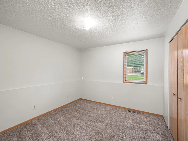 807 17th Ave S #1 — Photo 10