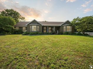 7131 Jackman Rd, Temperance, MI 48182