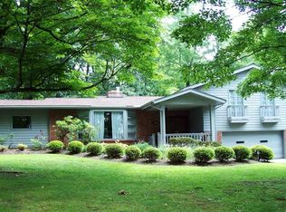 250 Maple Dr, Greensburg, PA