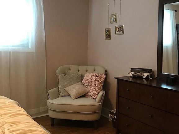 3rd image of 4360 Lee Hwy APT 102