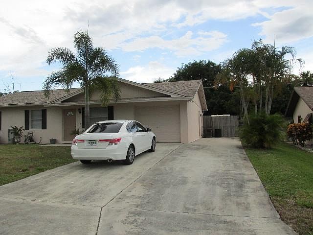 1st image of 2211 NE 21st Ave