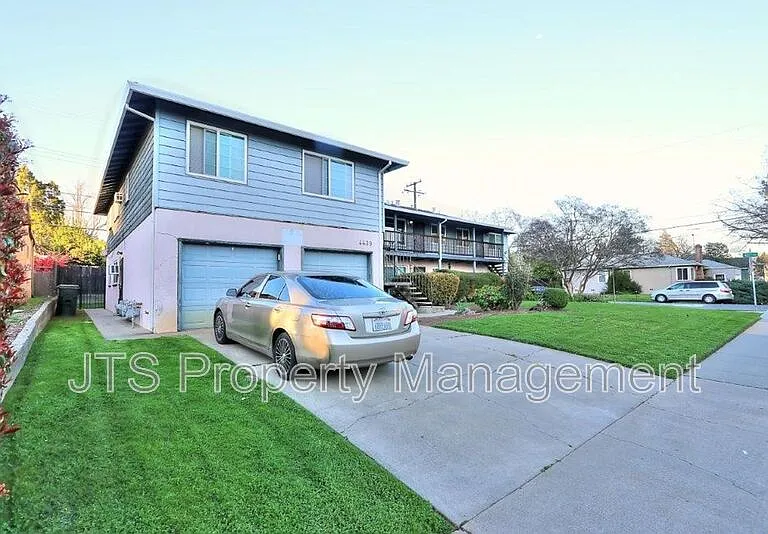 4439 V St #5 — Photo 50