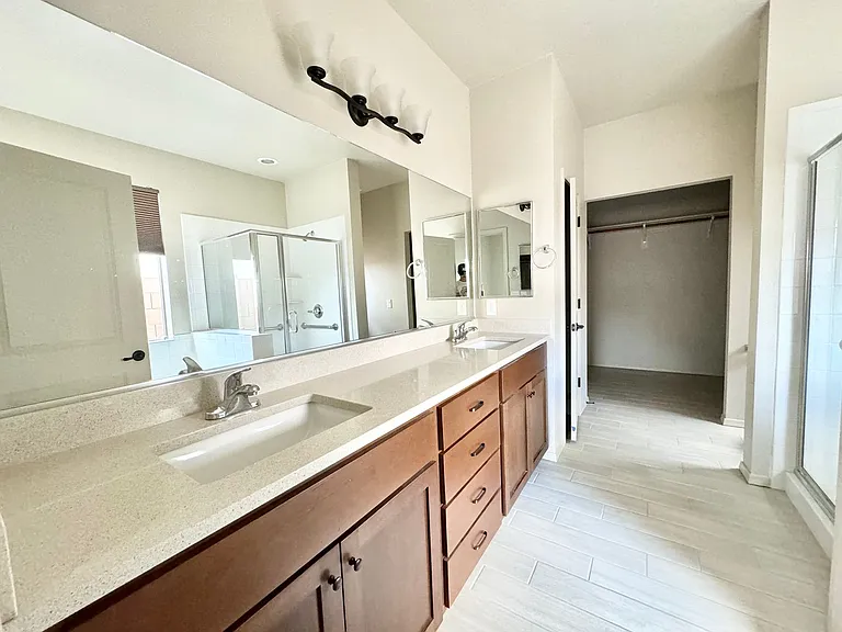 267 Berwick Pl — Photo 8