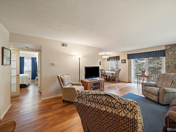 4th image of 471 S Kalispell Way #101