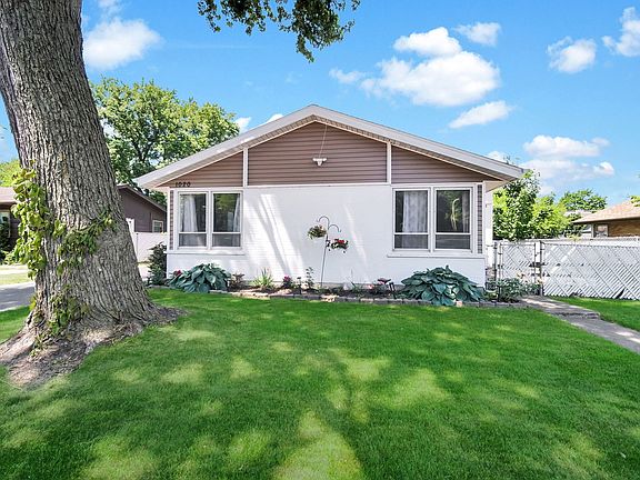 4th image of 1020 Hahn Pl