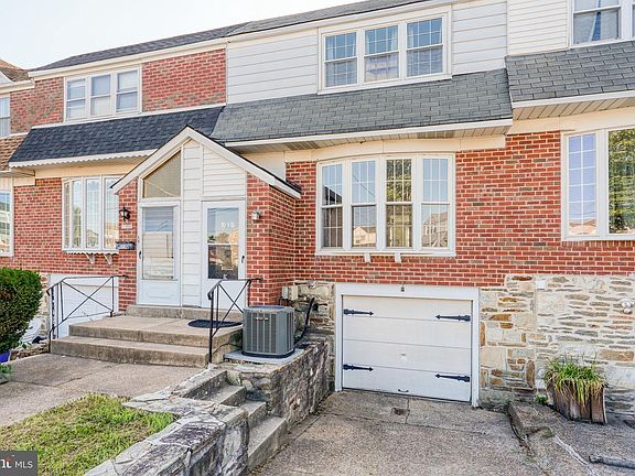 3rd image of 10916 Modena Pl