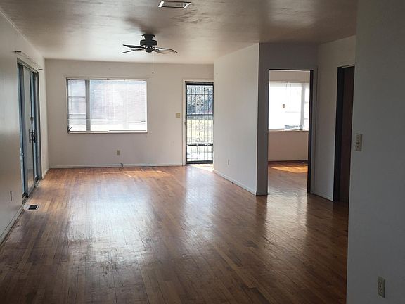 2nd image of 106 NW G St