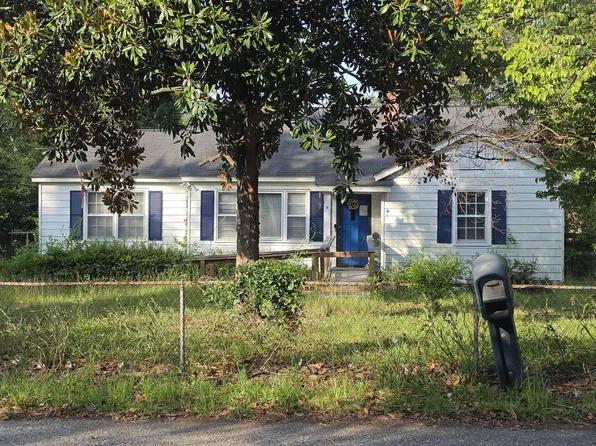 9 Kenilworth Ave, Sumter, SC 29150