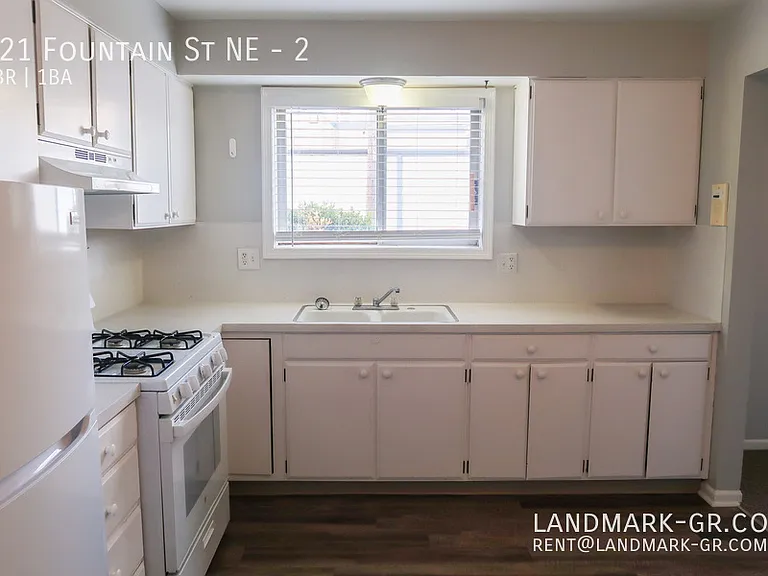 321 Fountain St NE #2 — Photo 6