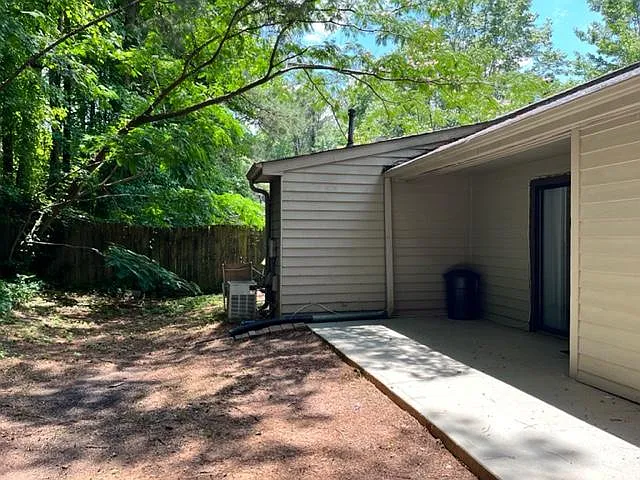 3948 Henry Ct — Photo 12
