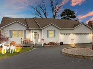 35409 N Wilson Rd, Ingleside, IL 60041