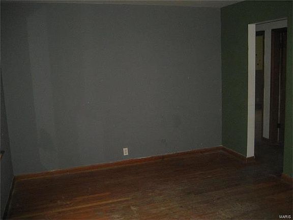 3rd image of 9077 Kathlyn Dr