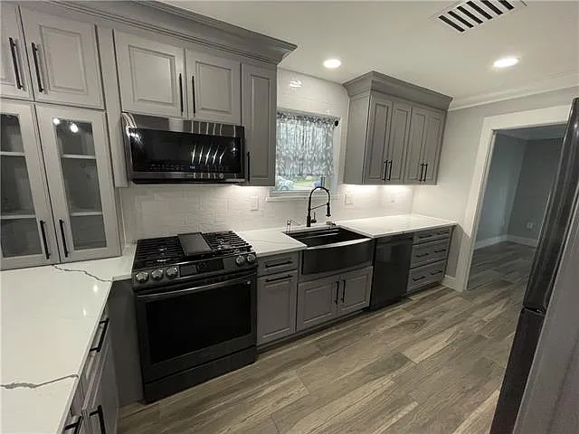 1821 Manson Ave — Photo 7