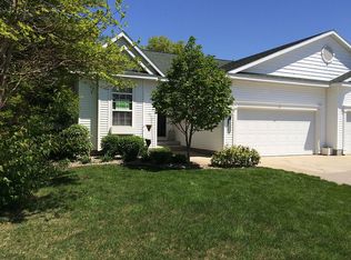 2650 Shadow Pine Dr, Fruitport, MI 49415