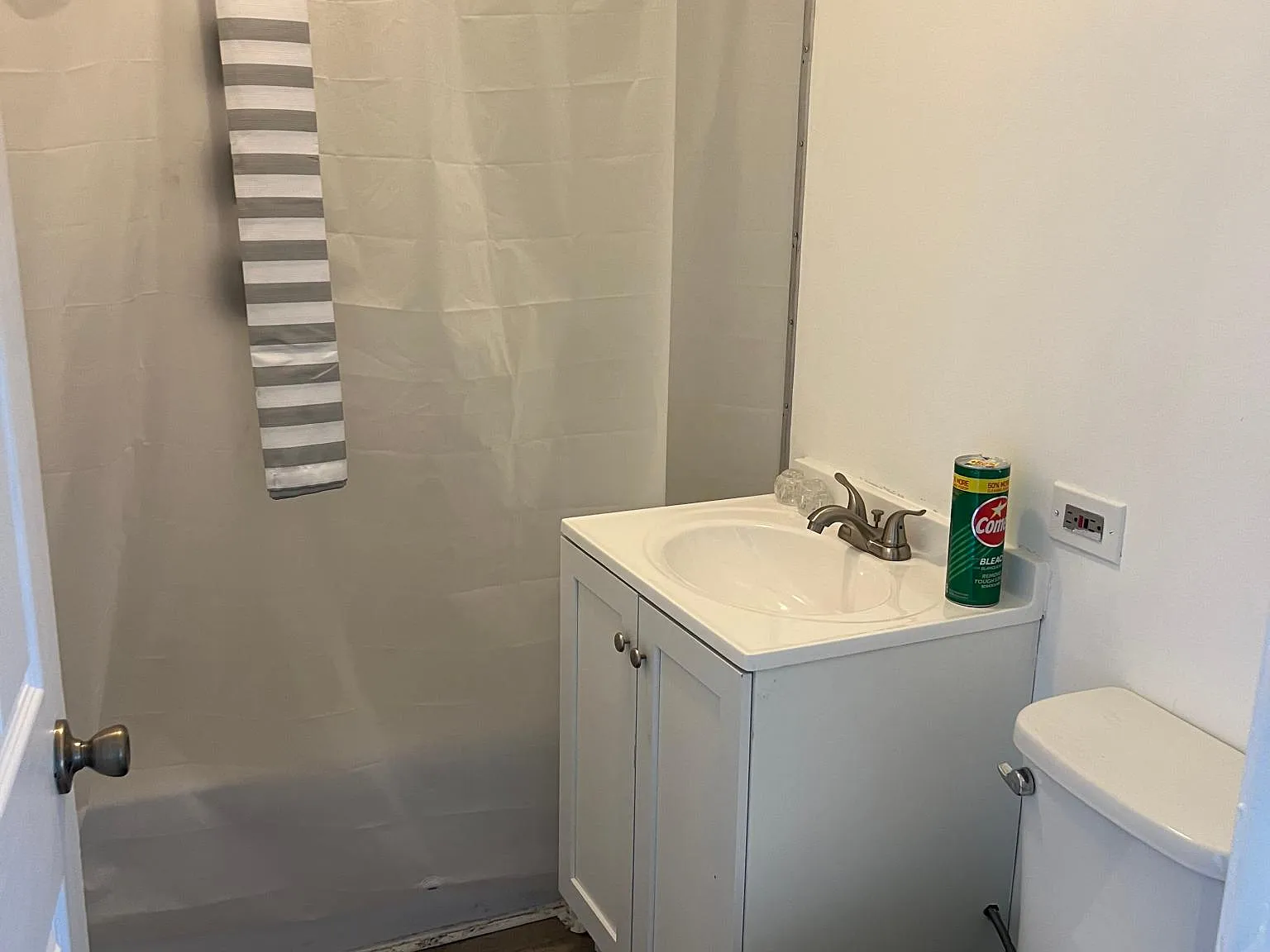 18341 Oak Park Ave — Photo 2