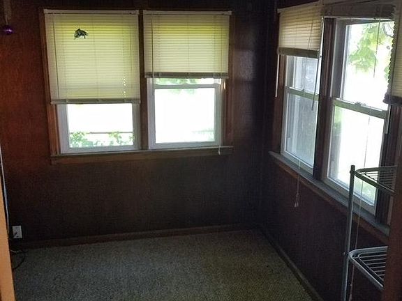 4th image of 1021 W Bethel Ave